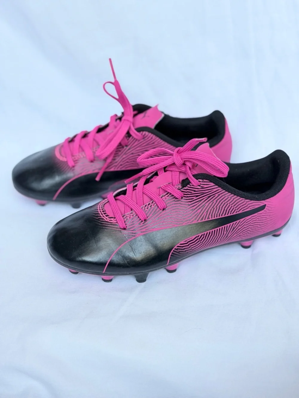 Puma Kids Black and Hot Pink Soccer Cleats